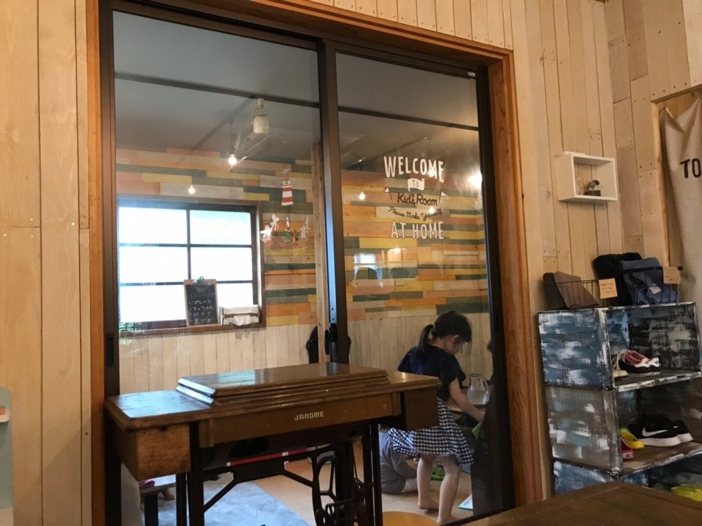 路地裏カフェ