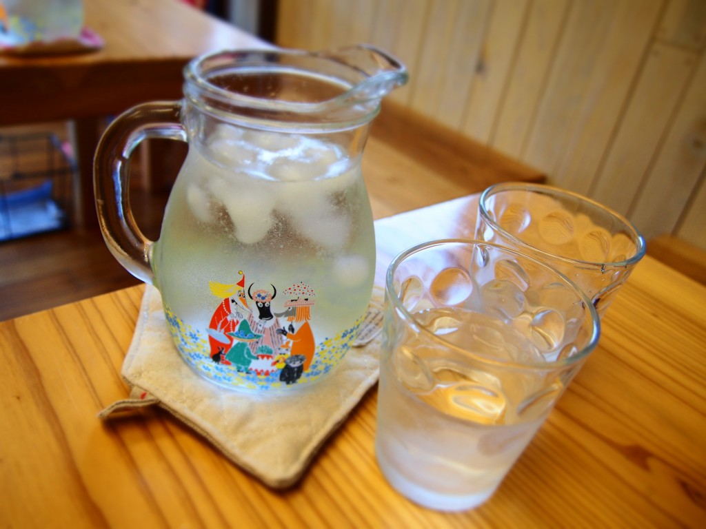 ムーミン　路地裏カフェ