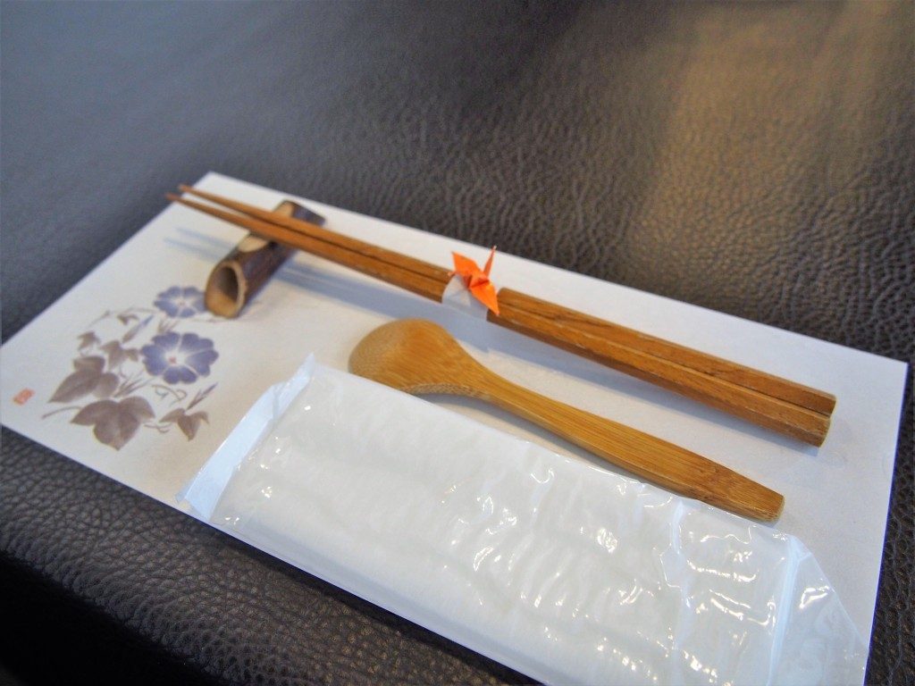 東風の箸とスプーン