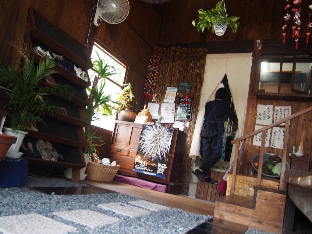 東風の玄関