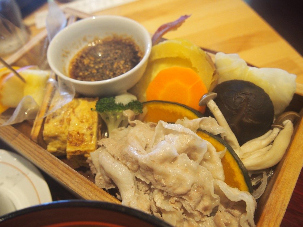 黒豚の野菜蒸しセット