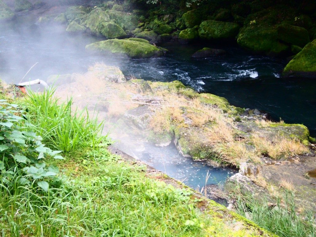 離れの宿の温泉