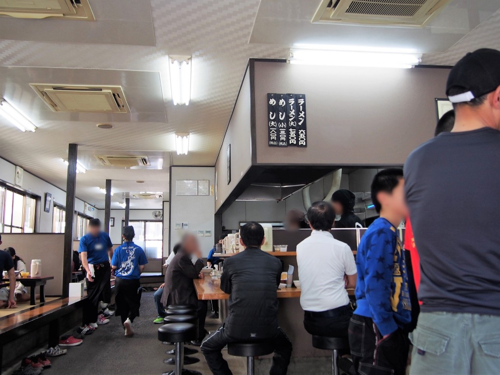 マルチョンラーメン本店