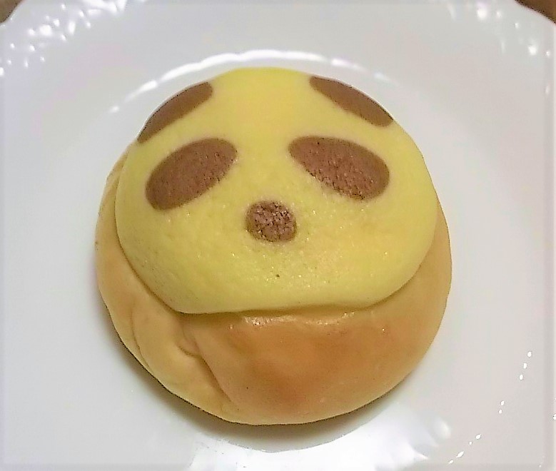 クリームパンダ