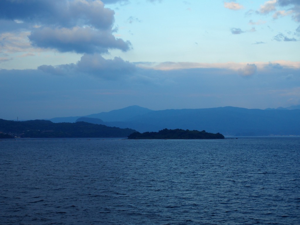 沖小島