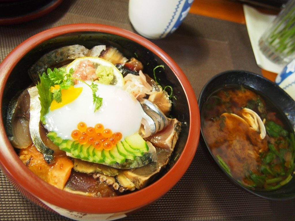 「さつま味」の美味しいランチ！「温たまらん丼」鹿児島県指宿市 | 地元人おすすめ！鹿児島観光ガイド