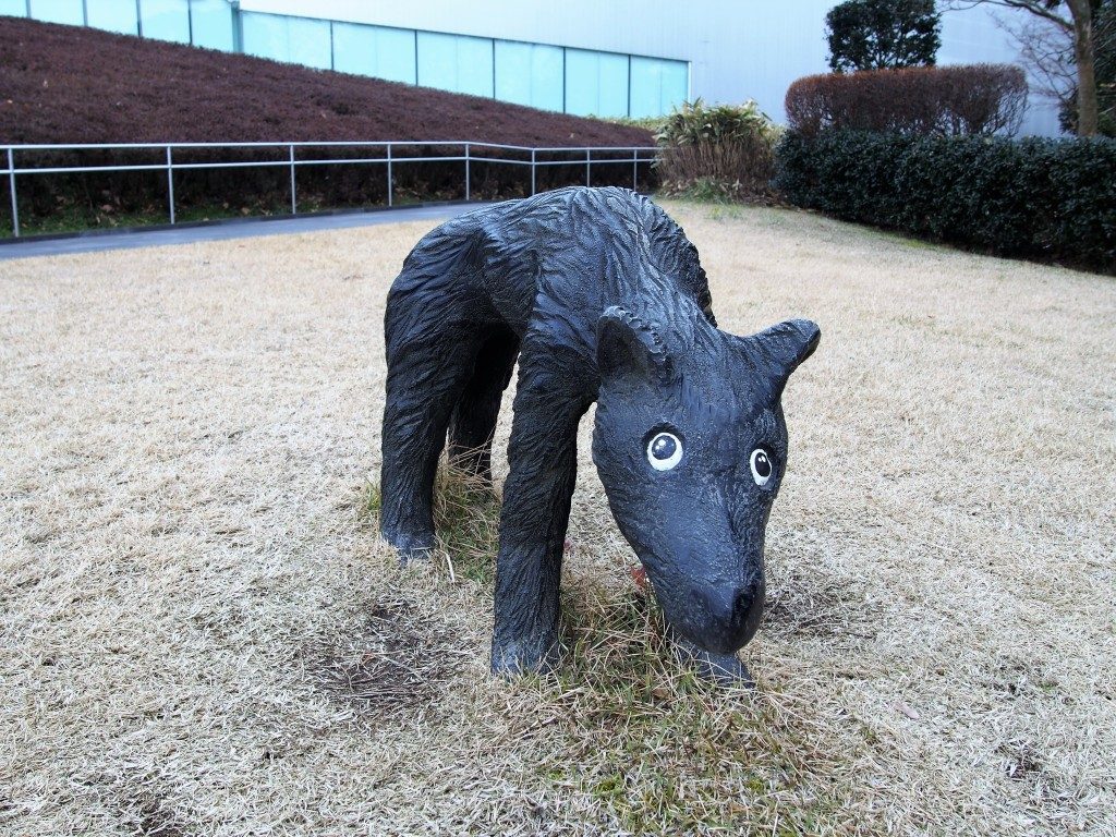 犬と散歩（藤 浩志）