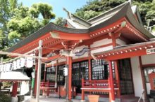 建部神社の社殿
