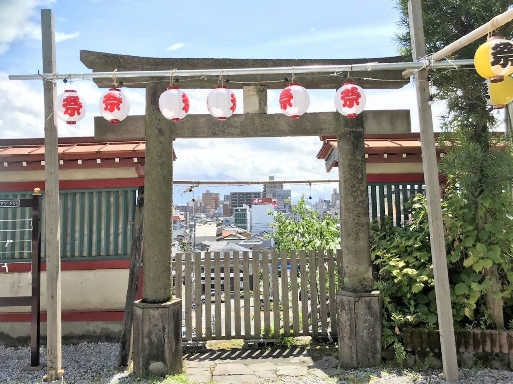 建部神社の鳥居