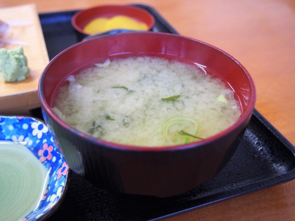 市場食堂城南店の刺身定食