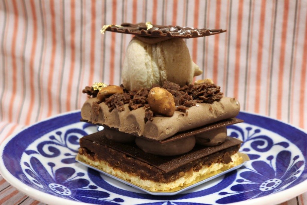アラミニッツのチョコレートケーキ