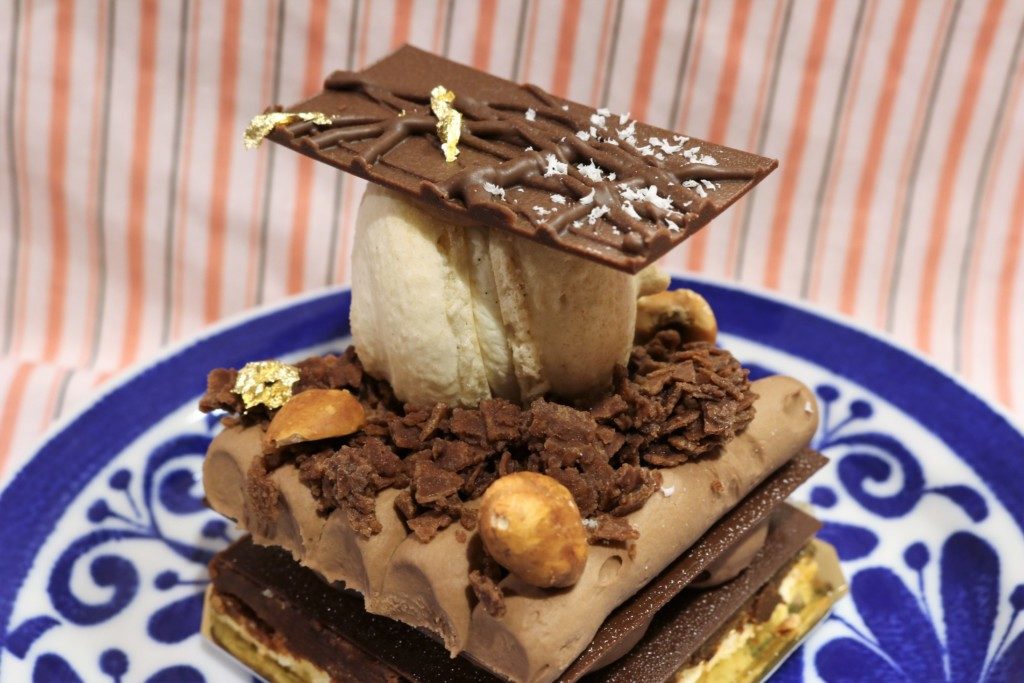 アラミニッツのチョコレートケーキ