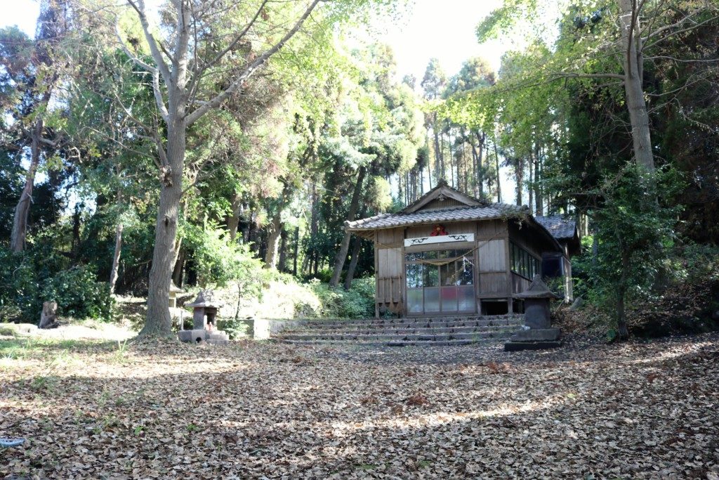 三柱神社