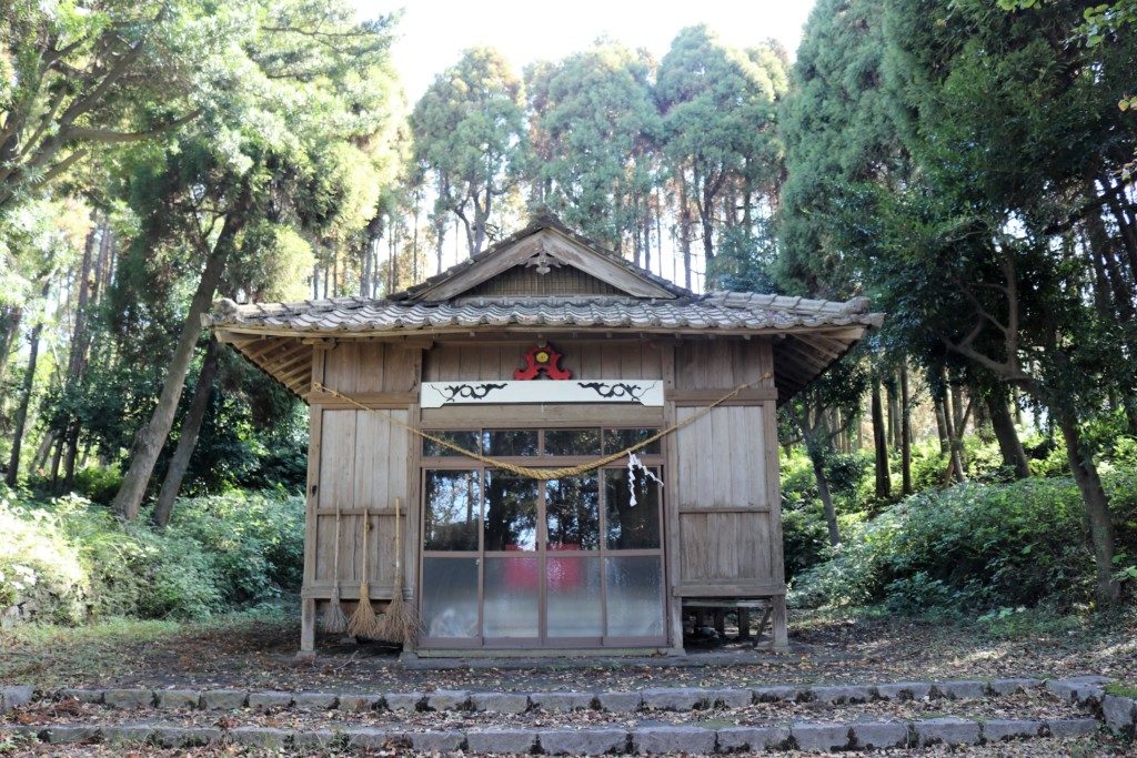 三柱神社