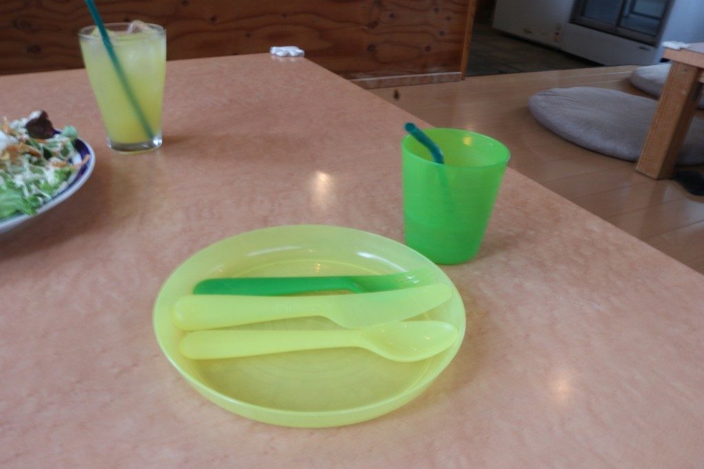 カフェアカアカ
