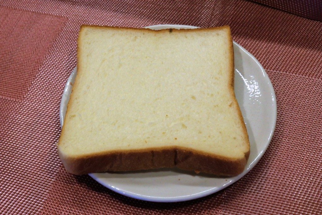太田ベーカリーの食パン