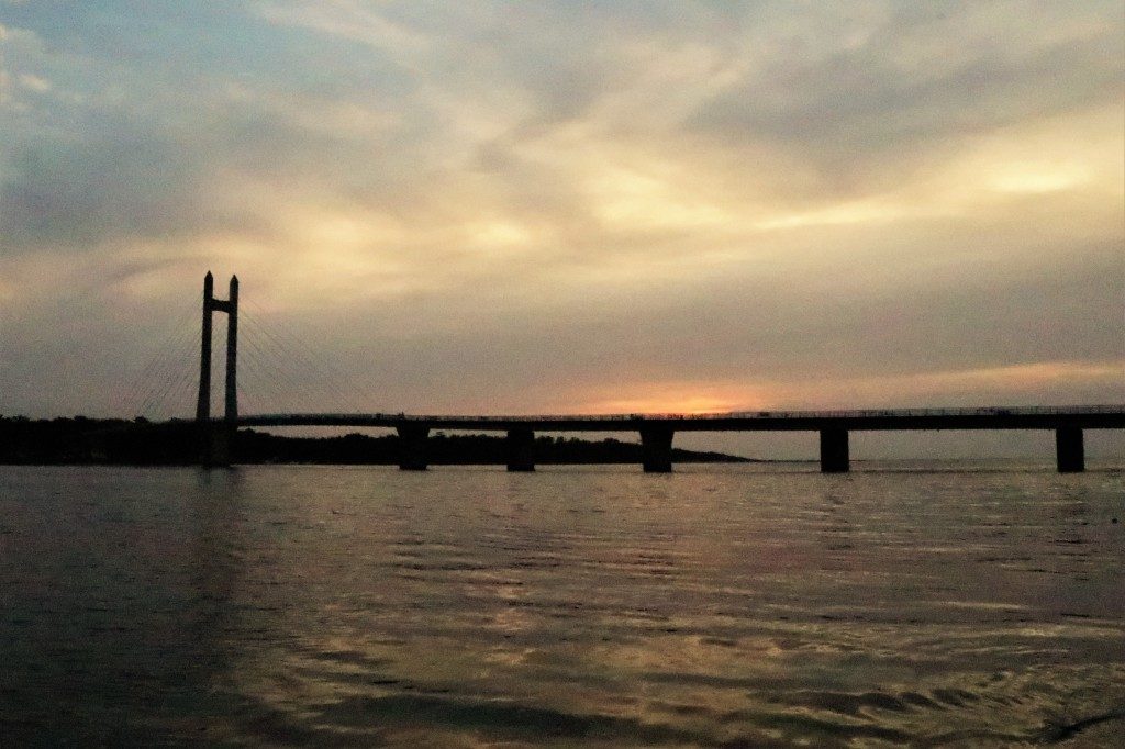 夕陽の絶景スポット サンセットブリッジ 鹿児島県南さつま市加世田 地元人おすすめ 鹿児島観光ガイド