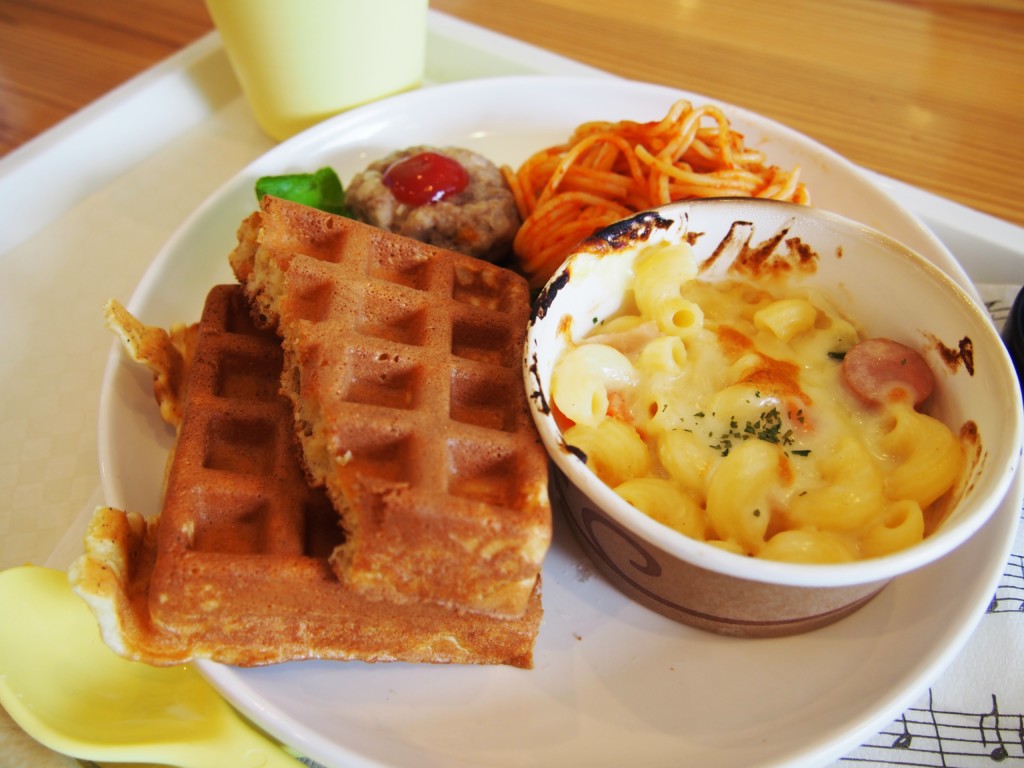 ルーカライブラリーカフェ